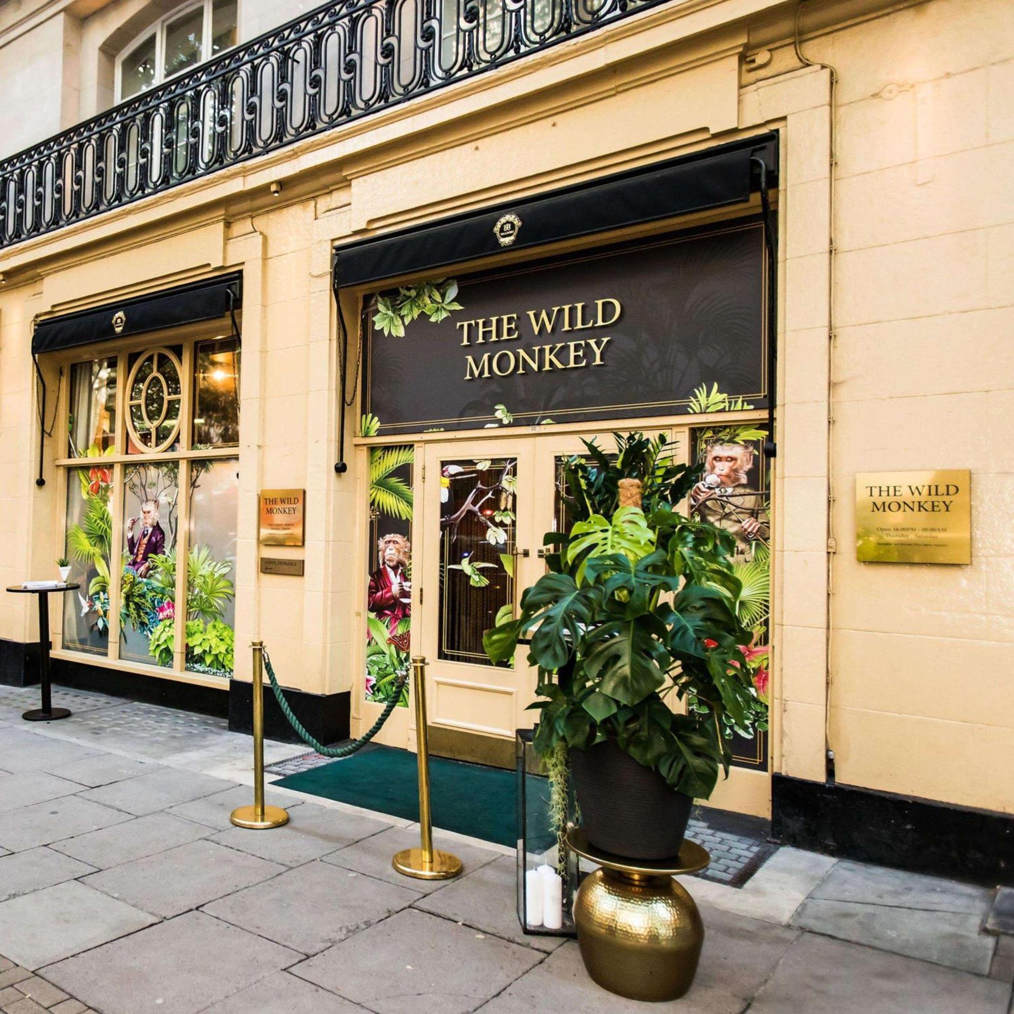 The Waldorf Hilton Hotel London Exterior photo