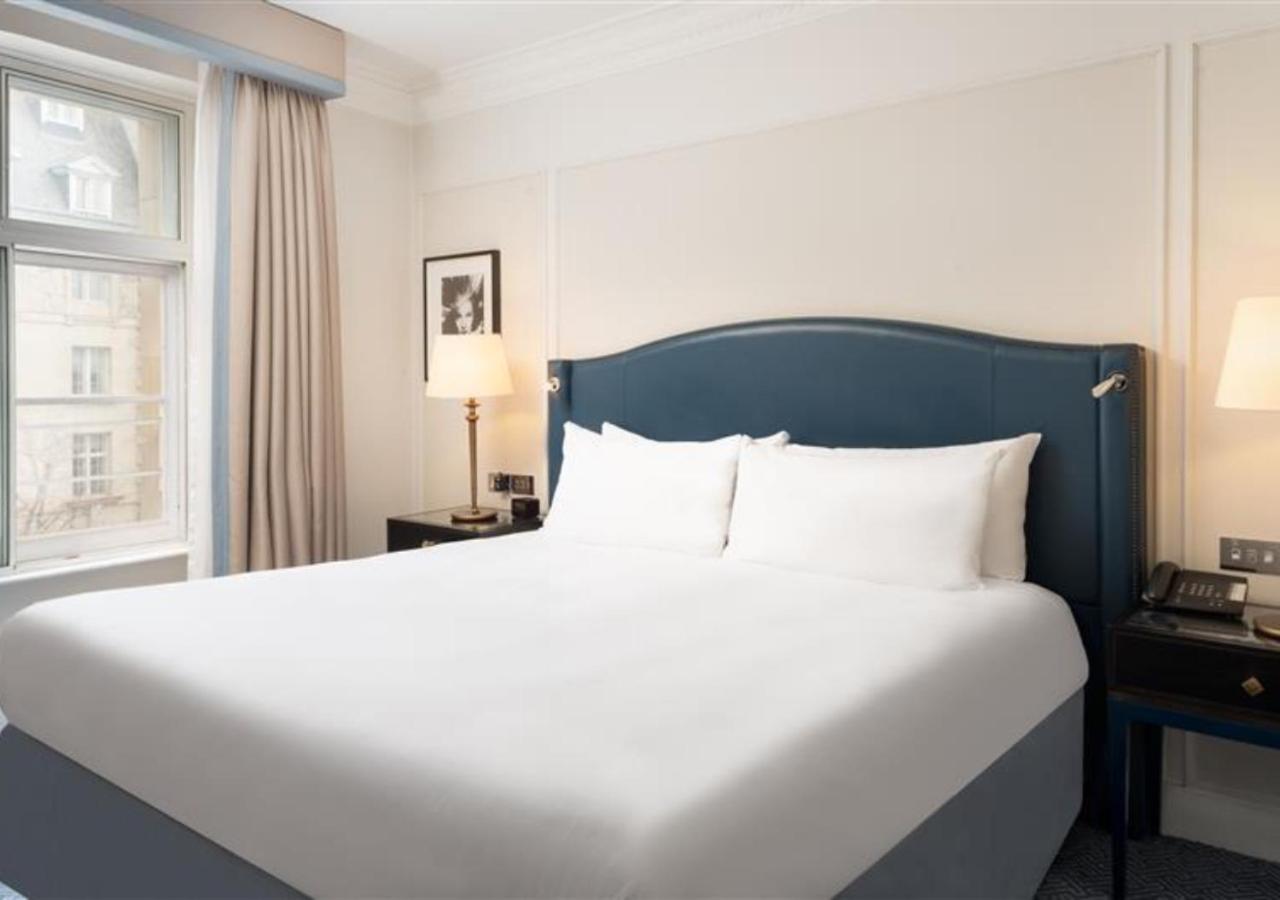 The Waldorf Hilton Hotel London Exterior photo